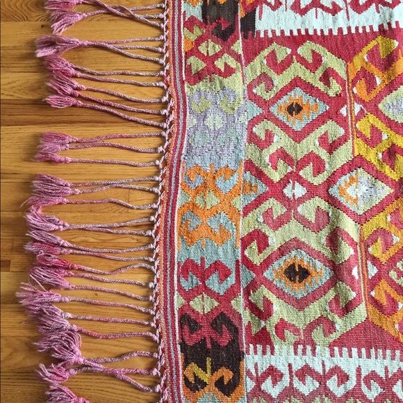 Kilim Wool Rug - Picture 3 of 8